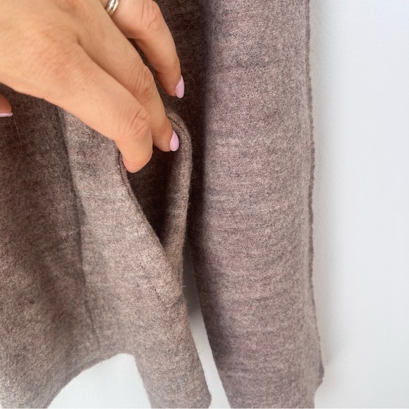 Nanette Lepore Brown 100% Merino Wool Cardigan Size Small - Picture 5 of 7